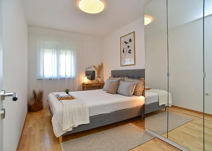 Sandra 2335 * Πούλα